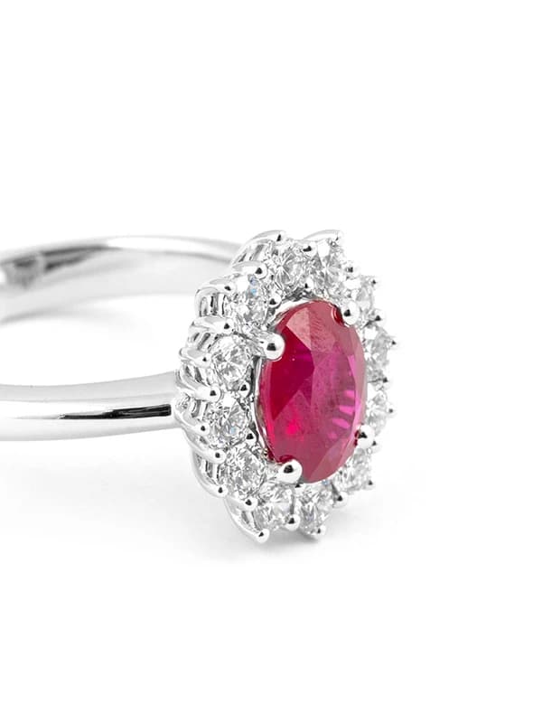 ANELLO IN ORO BIANCO 18KT CON DIAMANTI E RUBINO