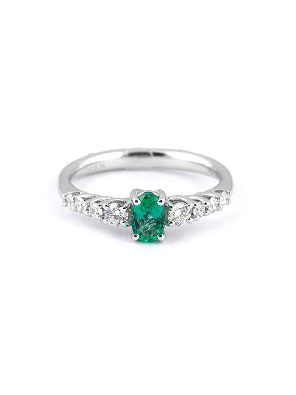 ANELLO IN ORO BIANCO 18KT CON SMERALDO E DIAMANTI A SCALARE