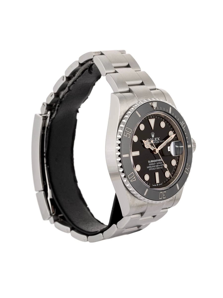 ROLEX SUBMARINER DATE 41MM IN ACCIAIO REF. 126610LN