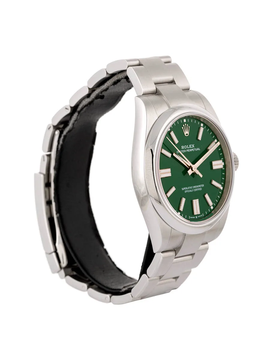 ROLEX OYSTER PERPETUAL GREEN DIAL 41MM IN ACCIAIO REF. 134300