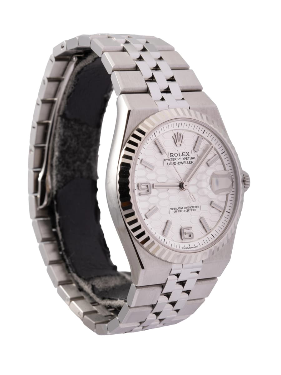 ROLEX LAND-DWELLER 40MM IN ACCIAIO REF. 127334