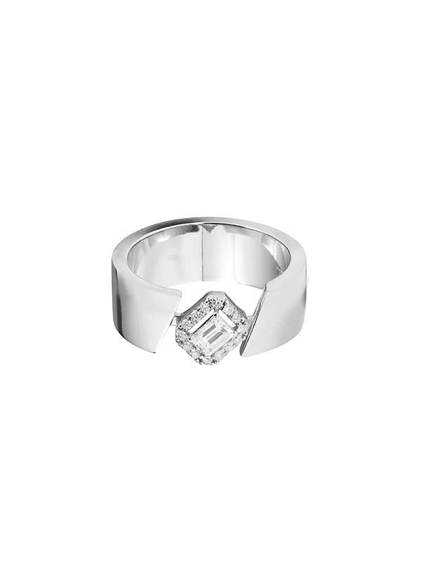 ANELLO A FASCIA IN ORO BIANCO 18KT CON DIAMANTE EMERALD E DIAMANTI