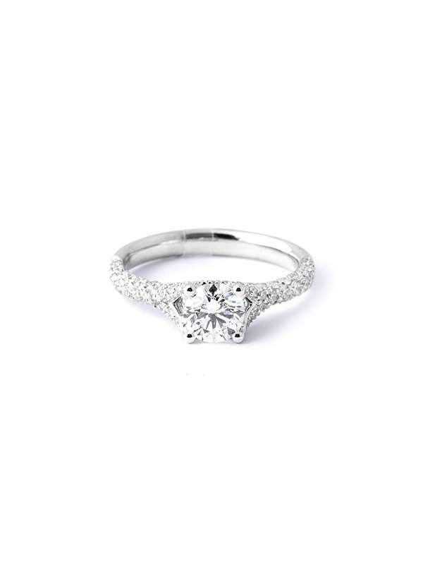 ANELLO IN ORO BIANCO 18KT CON DIAMANTE E DIAMANTI