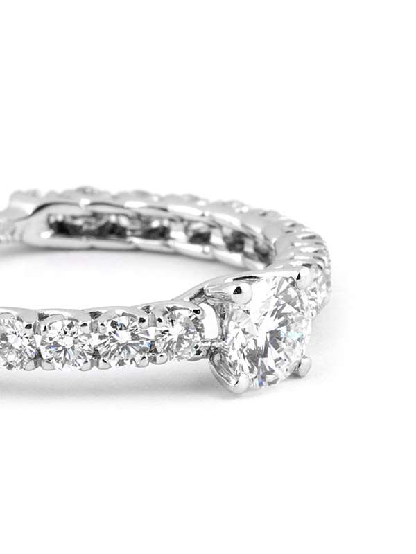 ANELLO IN ORO BIANCO 18KT CON DIAMANTI