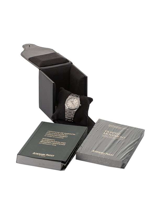 AUDEMARS PIGUET ROYAL OAK 33MM IN ACCIAIO E DIAMANTI REF. 67651ST